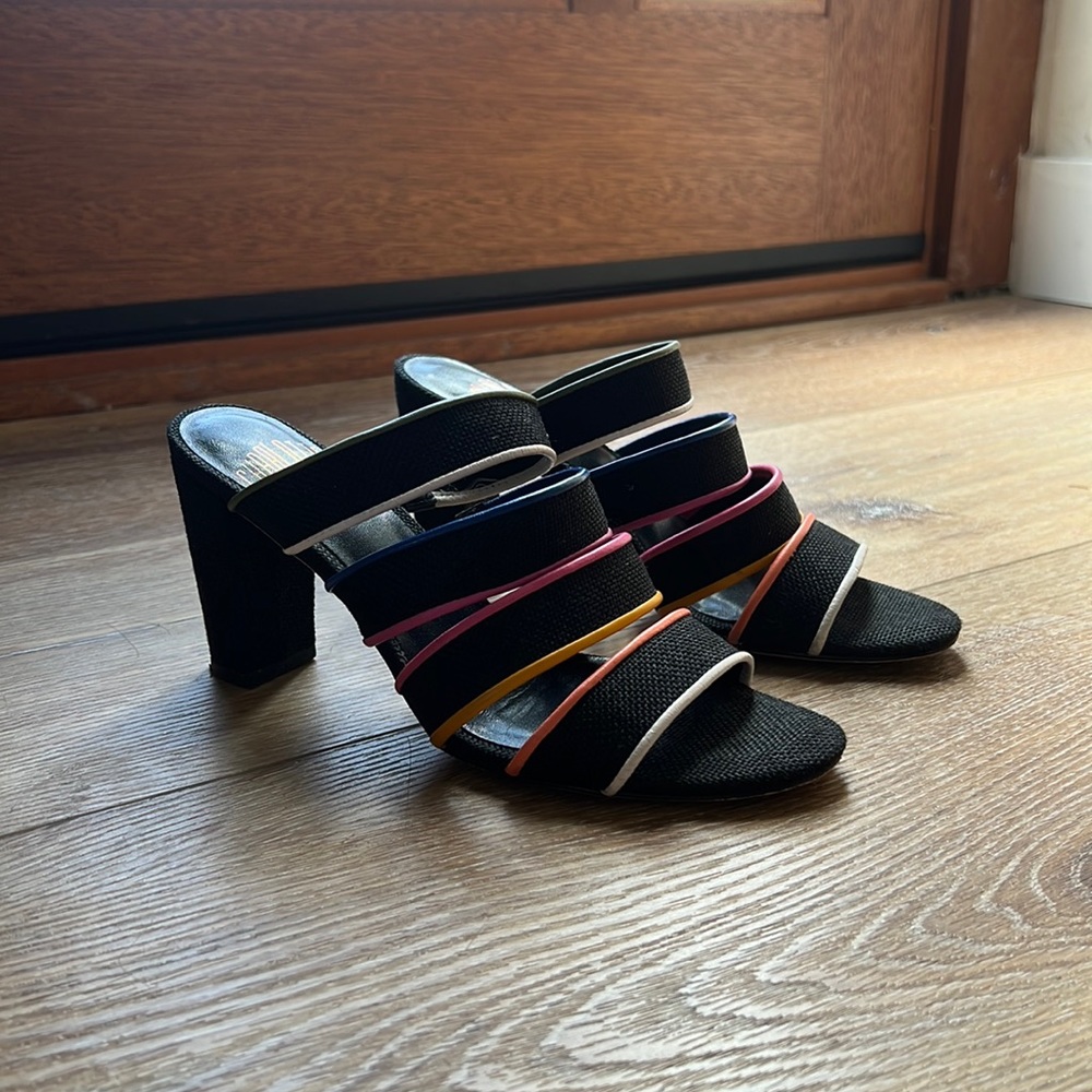 Charlotte Stone Black + multi-color size 6 heels - Picture 3 of 4